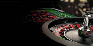 moana88.com slot game interface showing reel layout and payout information